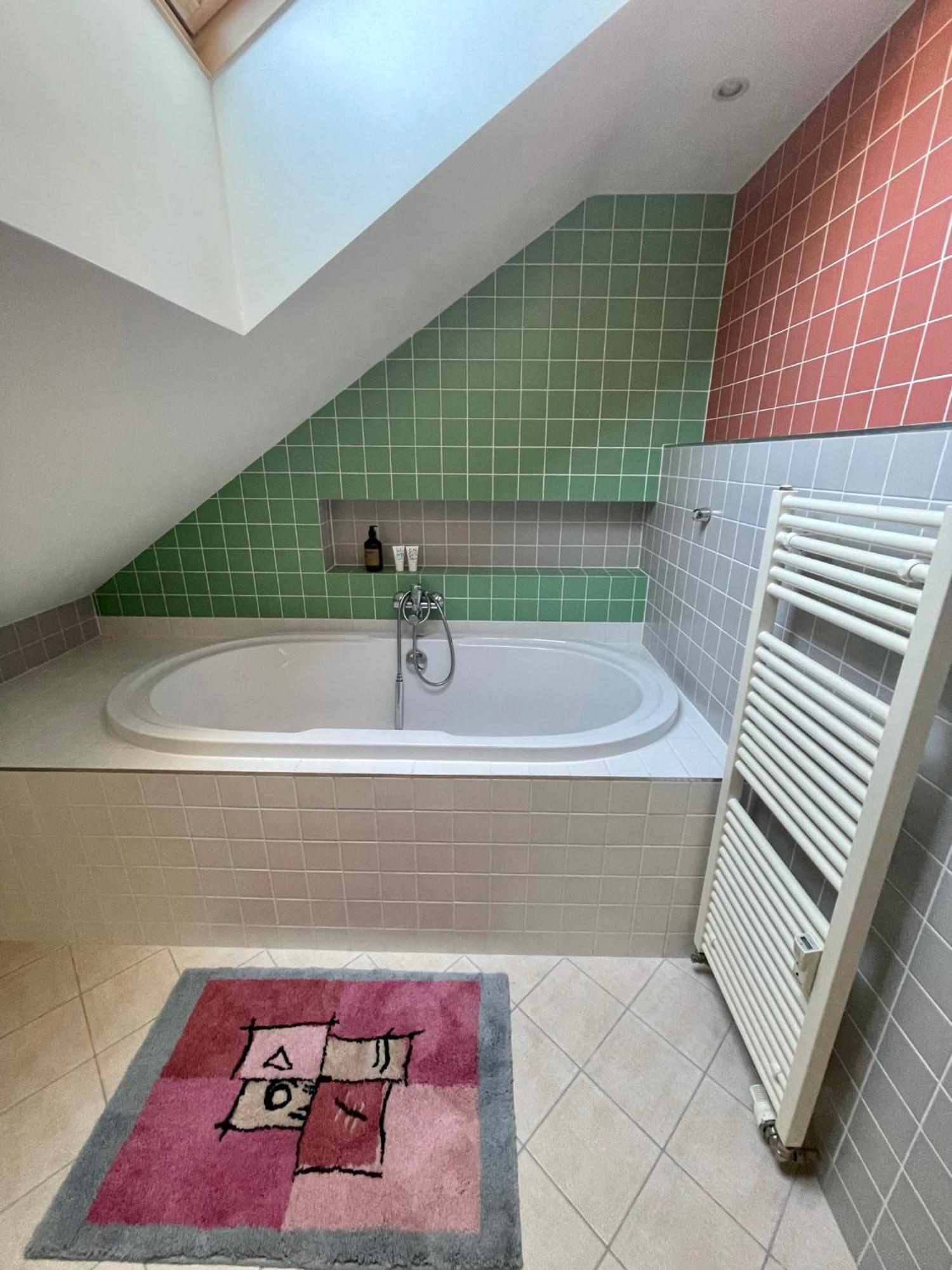 Huge Two Floor Apartment On The Park Colonnade With Free Parking For One Car, 160 Sqm Κάρλοβι Βάρι Εξωτερικό φωτογραφία