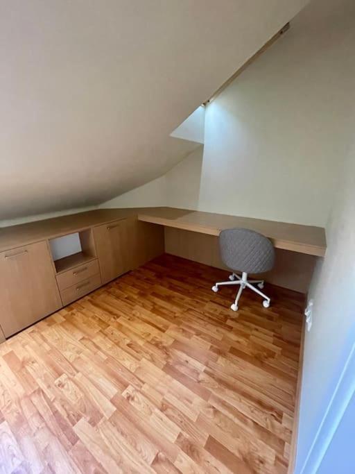 Huge Two Floor Apartment On The Park Colonnade With Free Parking For One Car, 160 Sqm Κάρλοβι Βάρι Εξωτερικό φωτογραφία